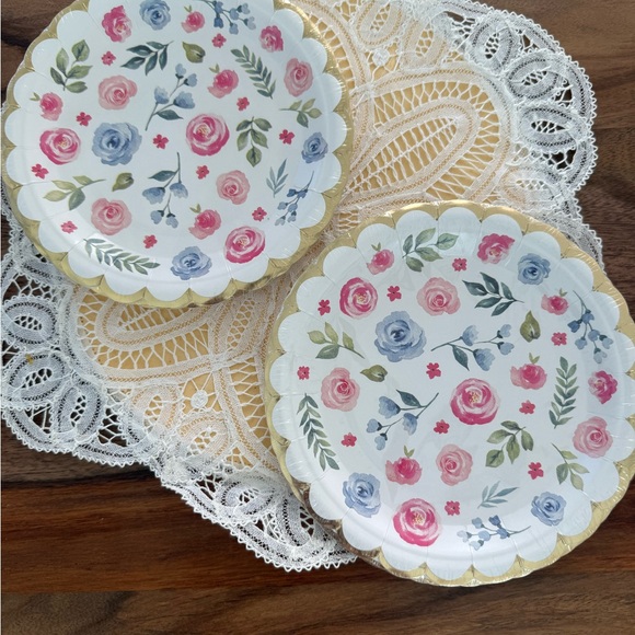 Floral cottagecore dessert plates, 20 total party tea party wedding - Picture 2 of 4